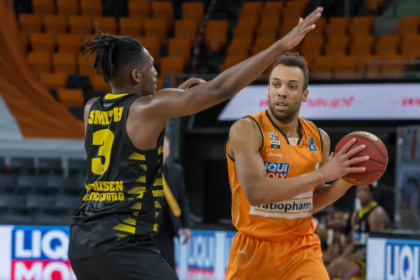 具备全能属 具备全能属