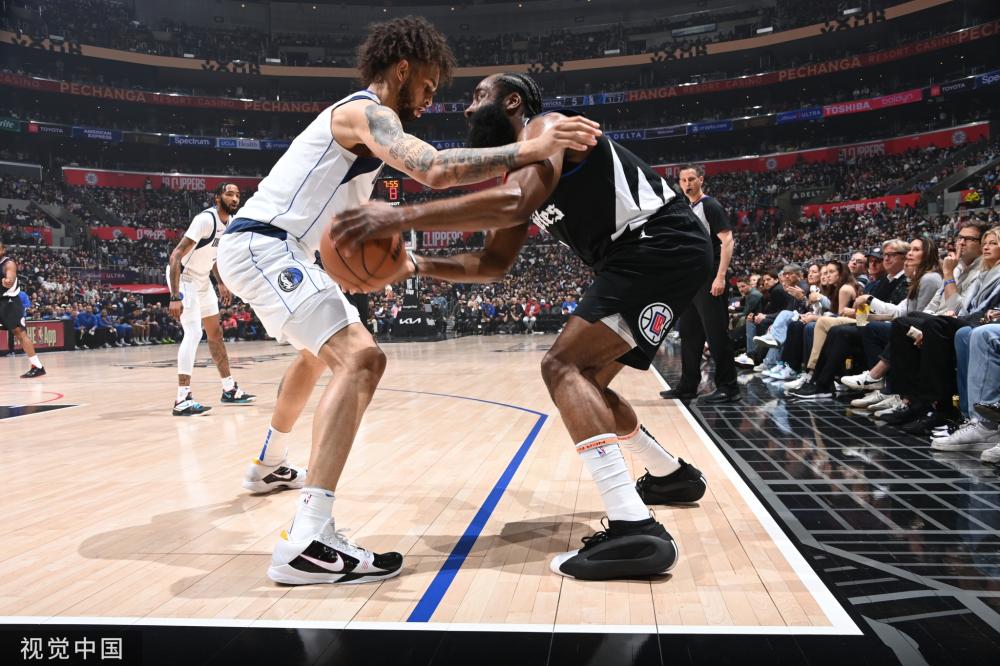 舞台上脱颖 舞台上脱颖